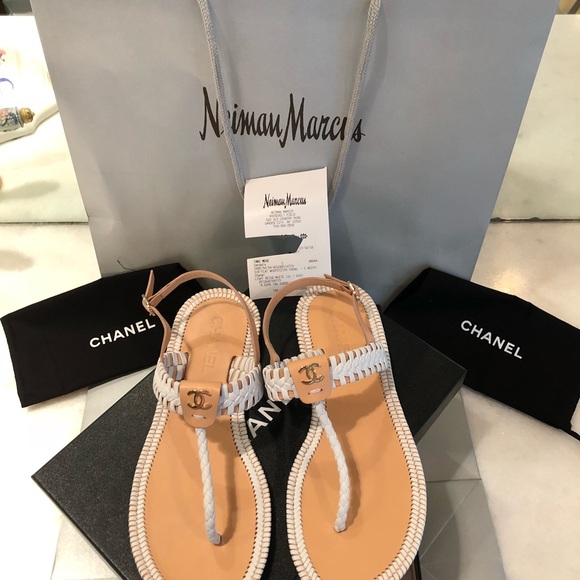 Chanel ❤️💙❤️ - Picture 6 of 8